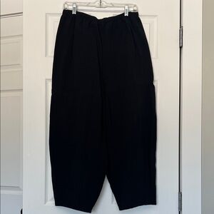 Habitat Women’s Black Cropped Balloon Pants